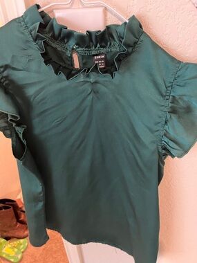 SHEIN Deep Emerald Ruffle Collar Short Sleeve Blouse